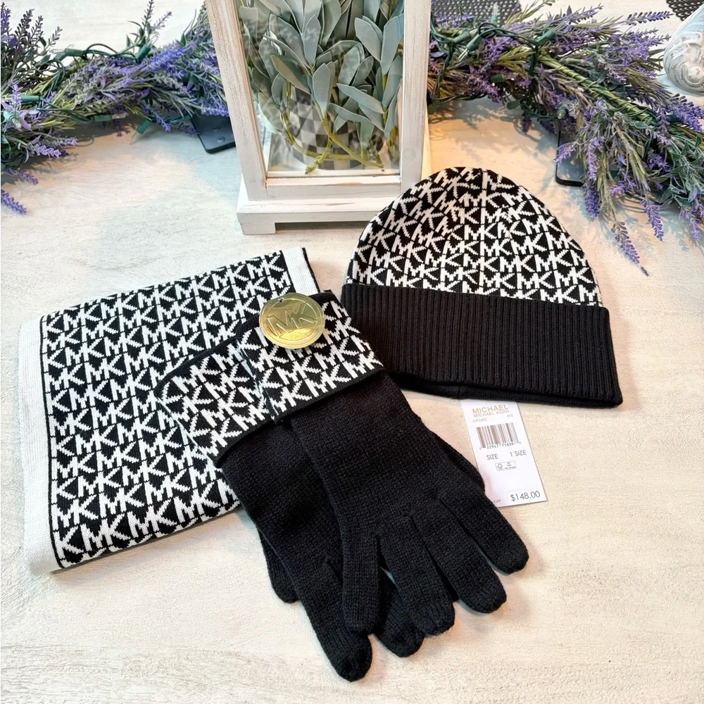 Michael Kors Scarf Gloves Hat Set🖤NWT🤍